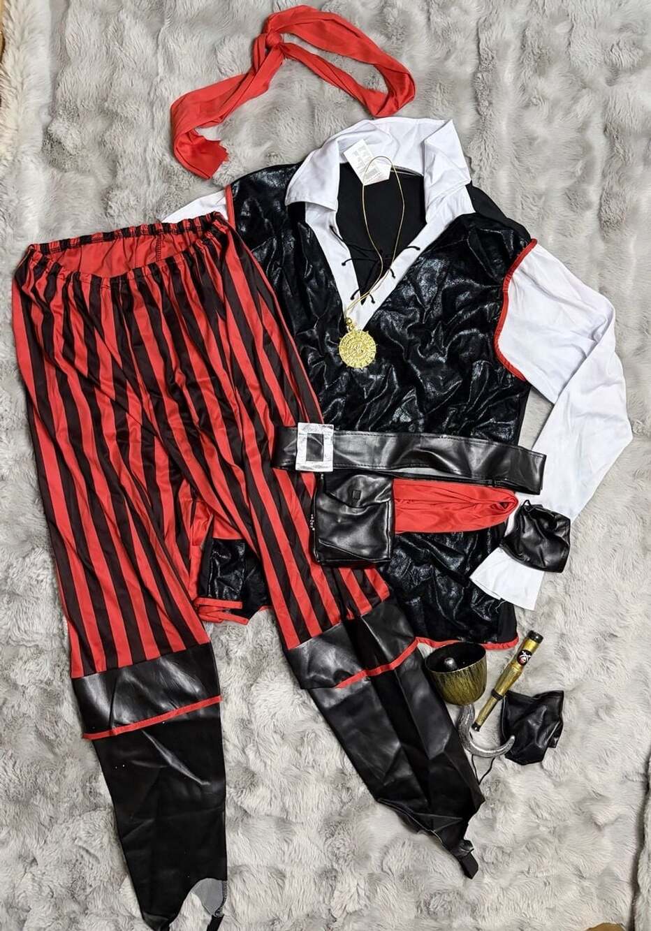 California Costumes Pirate Costume Set Large